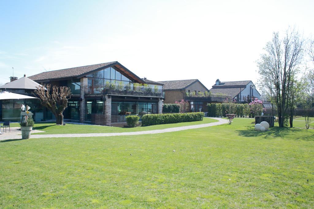 Il Tesoro Living Resort Rodigo Exterior foto